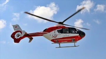 Trabzon'da helikopter ambulans yaylada kalp krizi geçiren hasta için havalandı