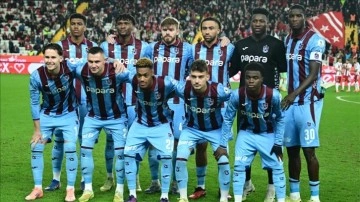 Trabzonspor'da 20 haftada 8 futbolcu sahaya kaptan olarak &ccedil;ıktı
