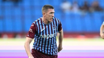 Trabzonspor'un yıldızından sürpriz imza! Kamptan ayrıldı