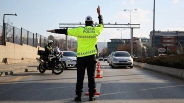 Trafikte yeni dönem! Bu cezalar can yakacak