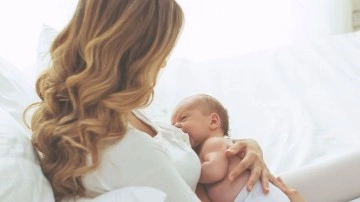 T&uuml;m besin &ouml;ğelerini i&ccedil;inde barındıran tek gıda: Anne s&uuml;t&uuml;!