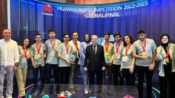 T&uuml;rk &ouml;ğrenciler Uluslararası Huawei Bilişim Yarışması&rsquo;ndan &ouml;d&uuml;lle d&ouml;nd&uuml;