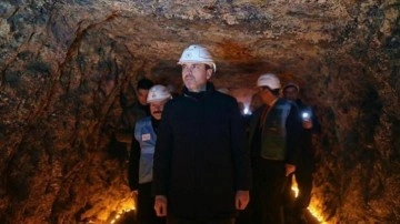 Türkiye dünyada ilk 5'e girecek! Bakan Bayraktar müjdeyi verdi: Pilot tesis kuruluyor!