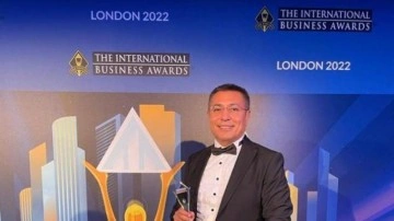 T&uuml;rkiye i&ccedil;in b&uuml;y&uuml;k gurur! Dr. Cebrail Taşkın yılın bilgi teknolojileri y&ouml;neticisi se&ccedil;ildi