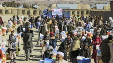 T&uuml;rkiye seferber oldu... İHH 2022'de Afganistan'da 1 milyon ihtiya&ccedil; sahibine yardım etti