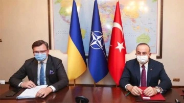 T&uuml;rkiye zirvesi &ouml;ncesi &Ccedil;avuşoğlu ile Ukrayna Dışişleri Bakanı Kuleba g&ouml;r&uuml;şt&uuml;