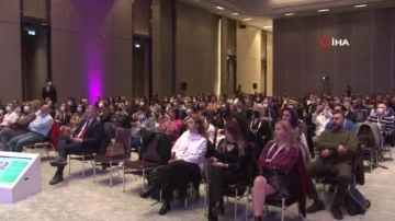 T&uuml;rkiye'nin &uuml;nl&uuml; estetik doktorları 300 meslektaşına eğitim verdi