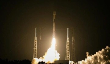 T&uuml;rksat 5B'nin y&ouml;r&uuml;nge yolculuğu s&uuml;r&uuml;yor