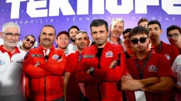 Tuz G&ouml;l&uuml;'nde TEKNOFEST heyecanı s&uuml;r&uuml;yor: 'D&uuml;nyada eşi benzeri olmayan bir etkinlik!'