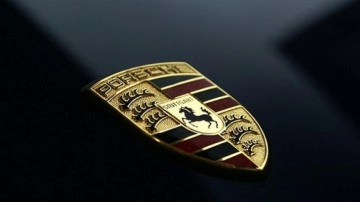 &Uuml;&ccedil; yıl bunun &uuml;zerinde &ccedil;alıştılar: Porsche, yeni logosunu tanıttı!
