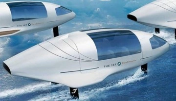 U&ccedil;an tekne, Dubai'de denize inecek