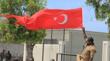 Ülkenin bakanlarından Türkiye'ye övgü üstüne övgü... 'Yanımızda Türk devleti var'