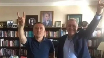 &Uuml;mit &Ouml;zdağ'ın cemevi s&ouml;zleri kriz &ccedil;ıkardı: Genel Başkan Yardımcısı Ayhan T&uuml;rk istifa etti