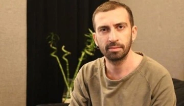 &Uuml;nl&uuml; oyuncu Erdem Yener annesini kaybetti