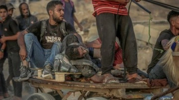 UNRWA: Gazze'deki Filistinliler susuzluktan ölme riskiyle karşı karşıya