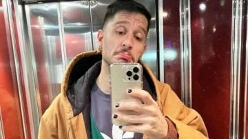 Uraz Kaygılaroğlu siyah ojeli fotoğrafına gelen eleştirilere öyle bir cevap verdi ki…