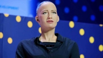 Vatandaşlık verilen d&uuml;nyanın ilk robotu: İşte Robot Sophia'nın şaşırtıcı &ouml;zellikleri!