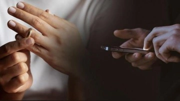 Yargıtay telefona y&uuml;klenen programla ele ge&ccedil;irilen yazışmaları mahkemede delil saymadı