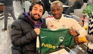 Yattara futbola geri döndü! Maç başı 350 lira