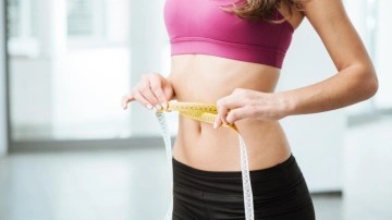 Yazın verdiklerinizi kışın geri almayın! İşte kilo almanızı &ouml;nleyecek t&uuml;yolar