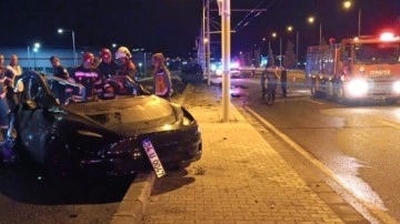Yeni aldıkları Tesla alev aldı: 2 hemşire yanarak can verdi