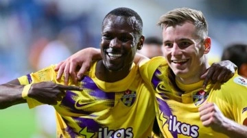 Yeni hoca derbi zaferiyle başladı! Kritik maçı kazanıp hayata döndüler