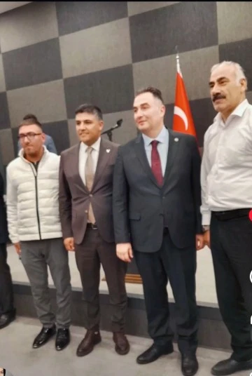 Yeniden Refah Partisi Heyeti G&uuml;m&uuml;şhane'de Trafik Kazası Ge&ccedil;irdi