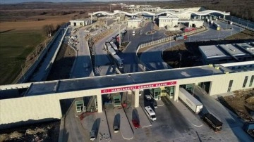 Yenilenen sınır kapılarıyla ticaret katlanacak