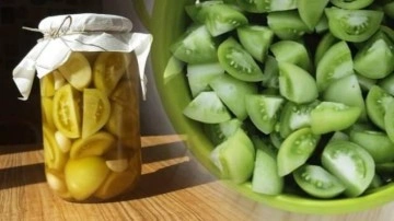 Yeşil domates turşusu nasıl yapılır? Kaynayan suyla yeşil domates turşusu nasıl yapılır?