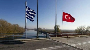 Yunanistan, Türkiye'ye sınırı olan kapılarını yeniliyor
