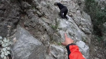 Yürüyüşe çıktıkları dağda mahsur kaldılar, yardımlarına JAK ve AFAD ekibi yetişti